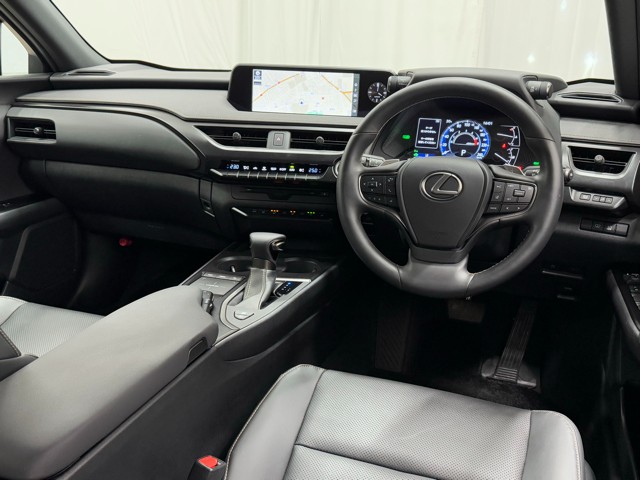 レクサス UX250h HVエレガントブラック