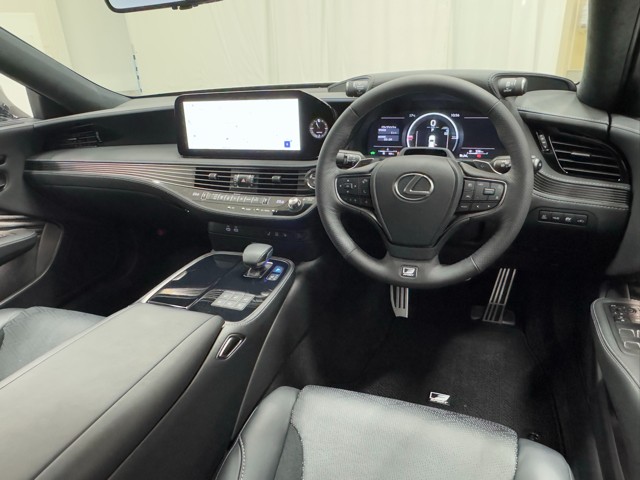 レクサス LS500h Fスポーツ