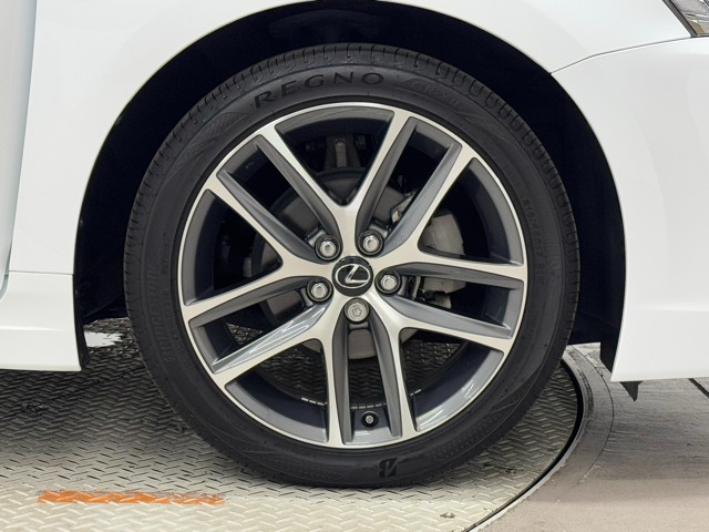 レクサス CT200h Fスポーツ XLine