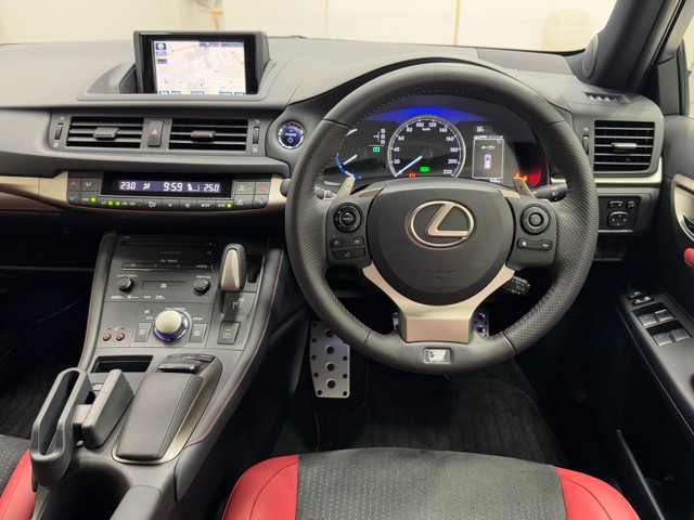 レクサス CT200h Fスポーツ XLine