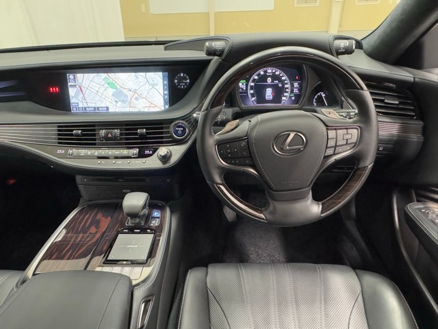 レクサス LS500h エグゼクティブ