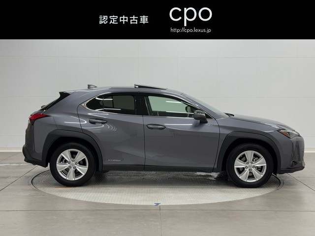 レクサス UX250h バージョンC