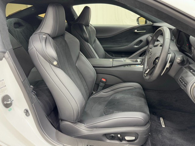 レクサス LC500h Sパッケージ
