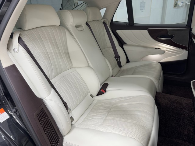 レクサス LS500h EXECTIVE