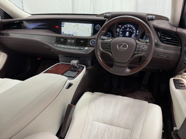 レクサス LS500h EXECTIVE