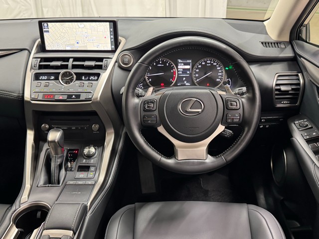 レクサス NX300 Iパッケージ