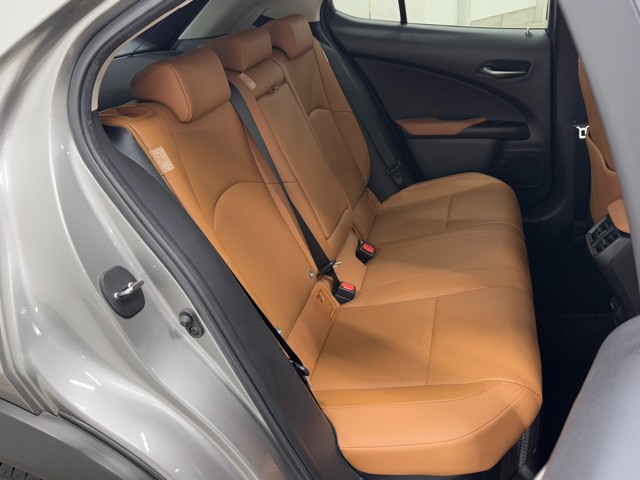 レクサス UX250h バージョンL