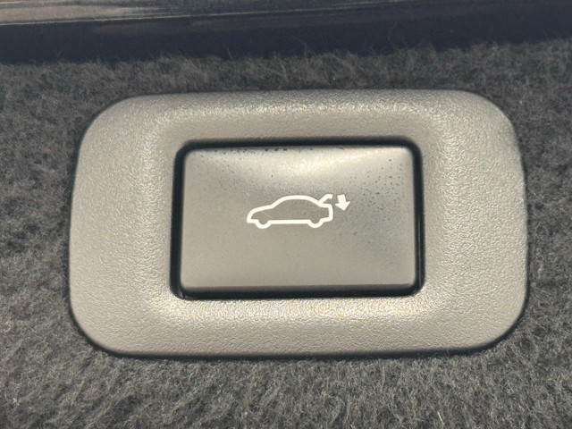 レクサス LS500h エグゼクティブ