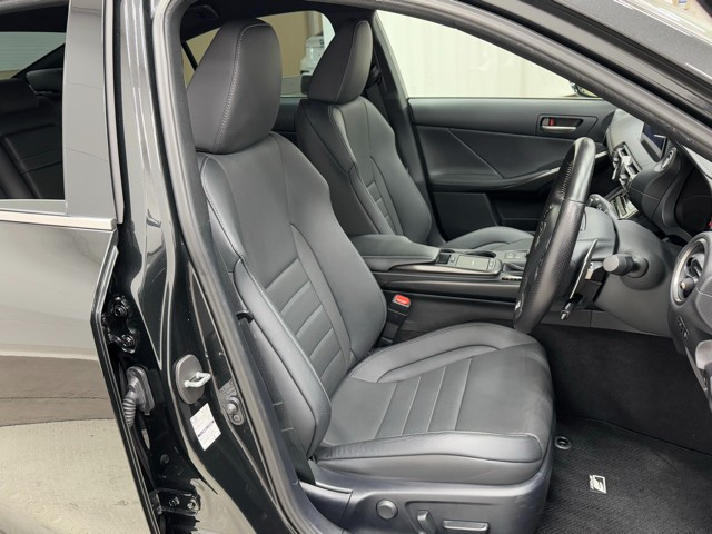 レクサス IS300 Fスポーツ