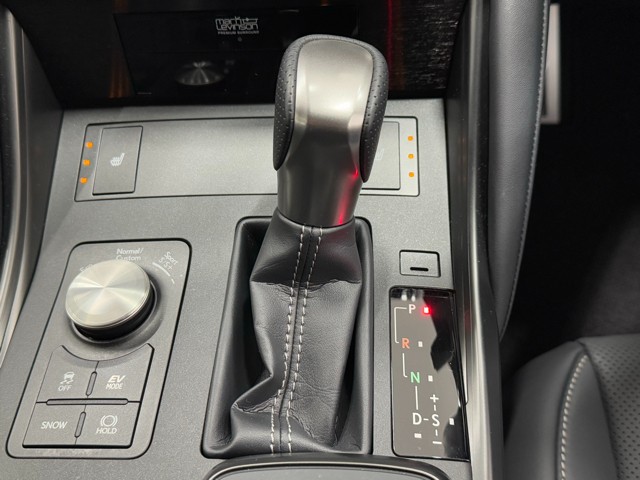 レクサス IS300h Fスポーツ