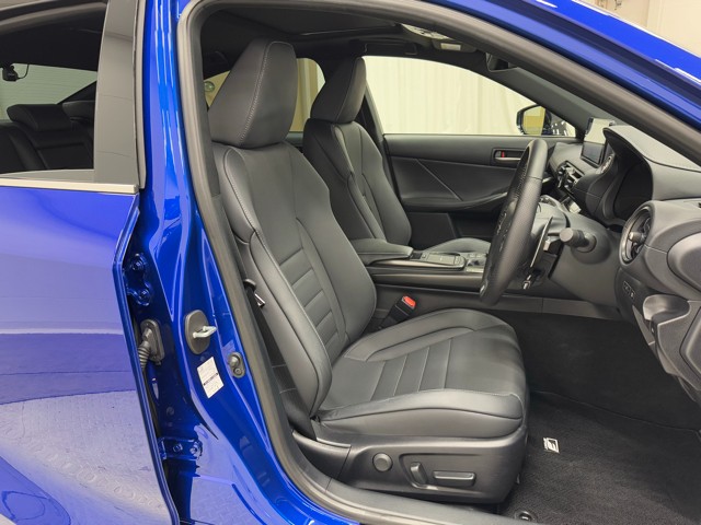 レクサス IS300h Fスポーツ