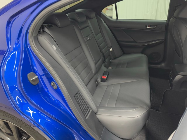 レクサス IS300h Fスポーツ