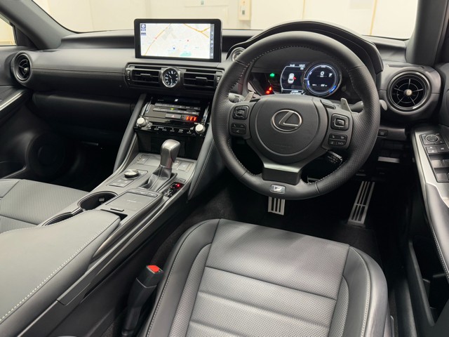 レクサス IS300h Fスポーツ