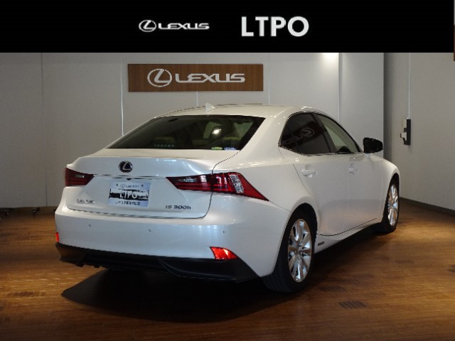 レクサス IS300h VER-L