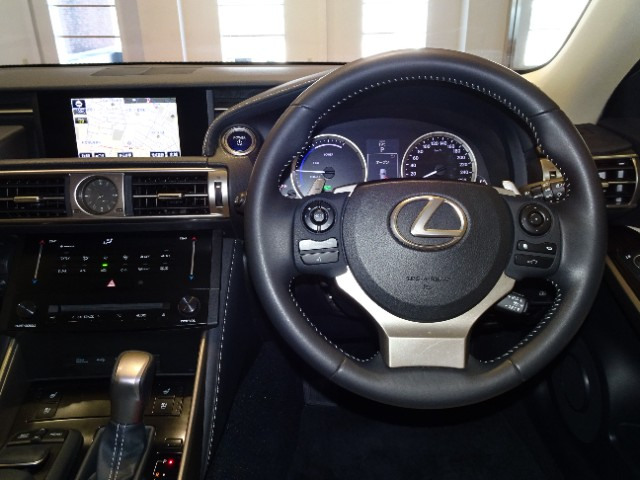 レクサス IS300h VER-L