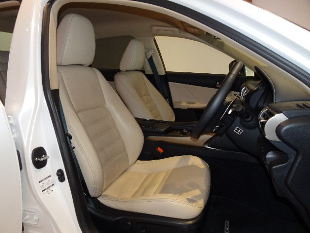 レクサス IS300h VER-L