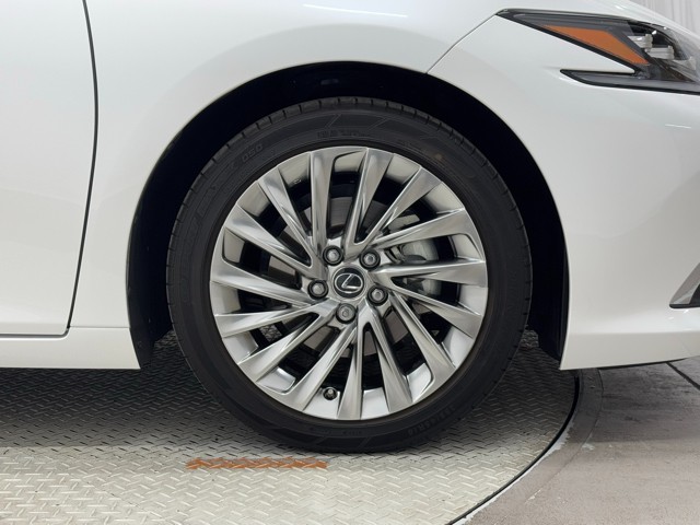 レクサス ES300h バージョンL