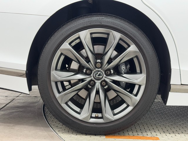 レクサス LS500 F SPORT