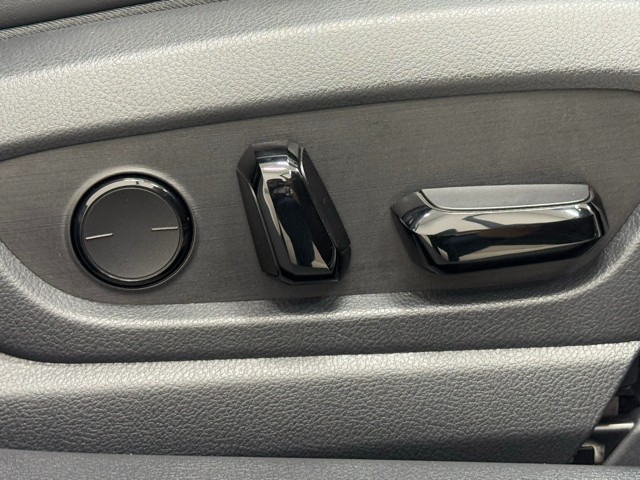 レクサス UX300h F SPORT
