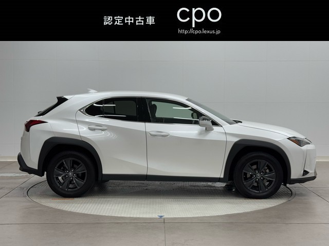 レクサス UX250h バージョンC