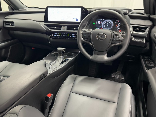 レクサス UX250h バージョンC