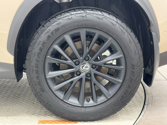 レクサス NX350h OVERTRAIL