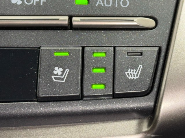 レクサス NX300h Cool&Bright