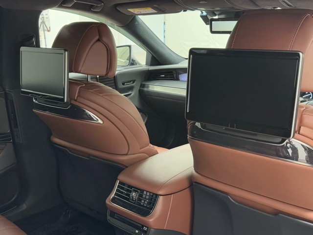 レクサス LS500h EXECUTIVE