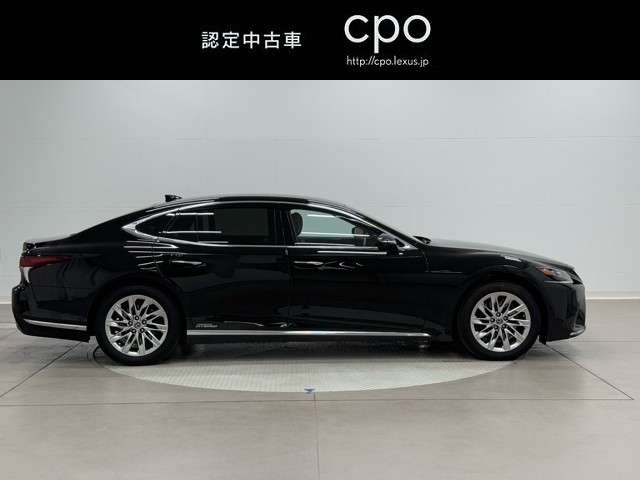 レクサス LS500h EXECUTIVE