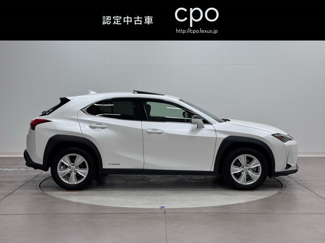 レクサス UX250h バージョンC