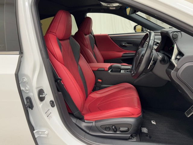レクサス ES300h Fスポーツ