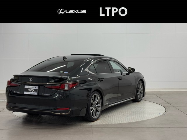 レクサス ES300h Fスポーツ