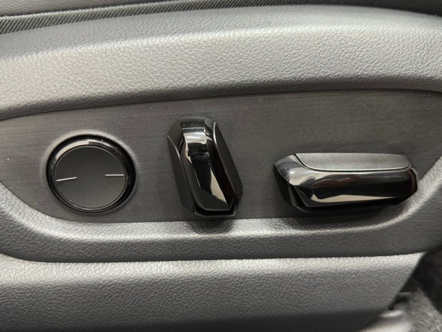 レクサス UX250h バージョンC