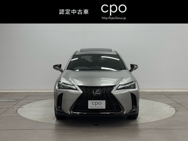レクサス UX200 Fスポーツ
