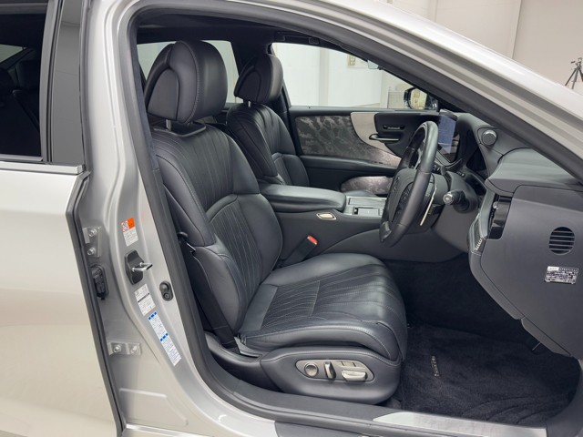 レクサス LS500h エグゼクティブ