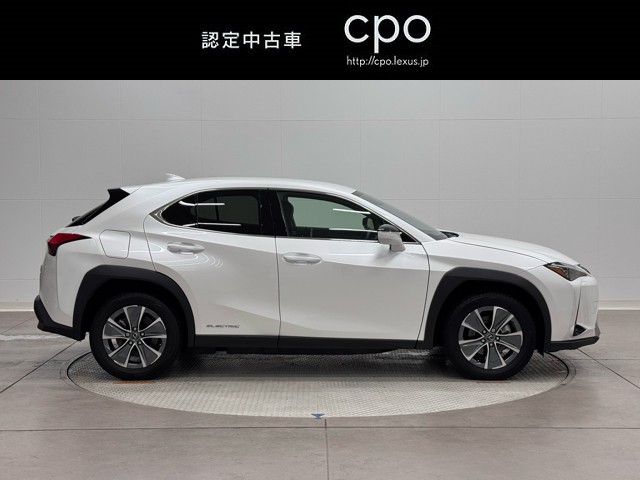 レクサス UX300e バージョンC