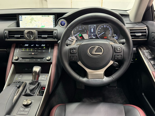 レクサス IS300h VER-L