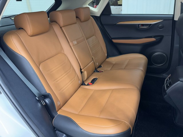 レクサス NX300h バージョンL