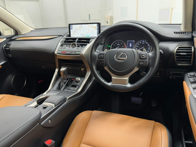 レクサス NX300h バージョンL