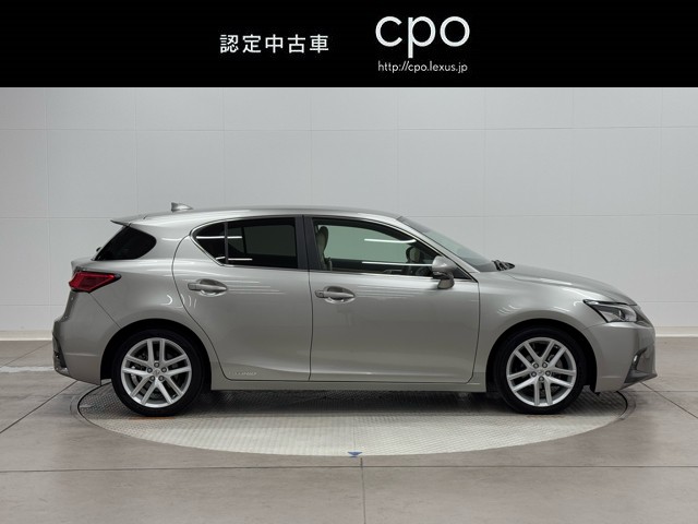 レクサス CT200h VER-L