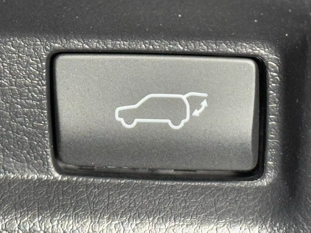 レクサス UX250h Graceful Expl