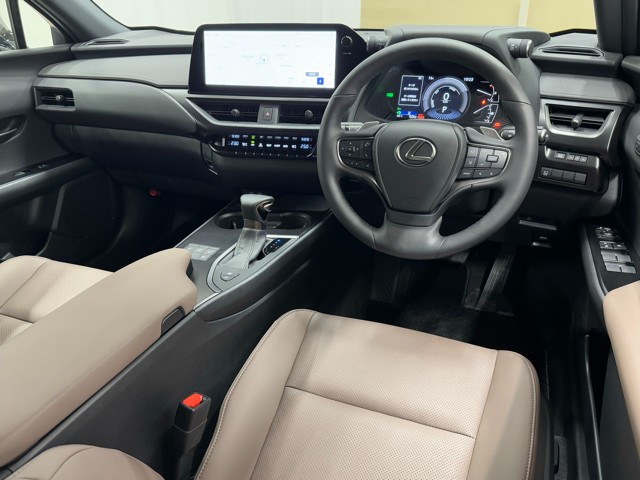 レクサス UX250h Graceful Expl