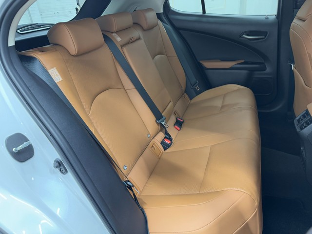 レクサス UX300e VER-L