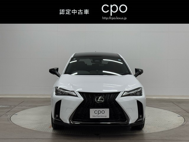 レクサス UX300h Fスポーツエモーショナル