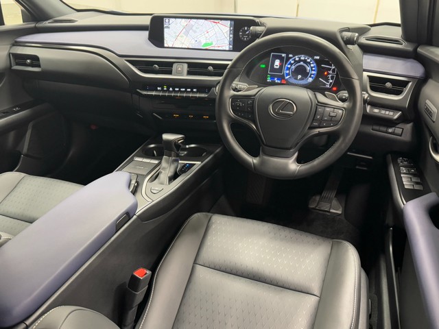 レクサス UX250h UrbanElegansu