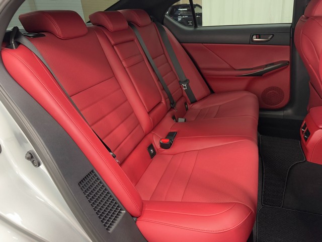 レクサス IS300h F SPORT