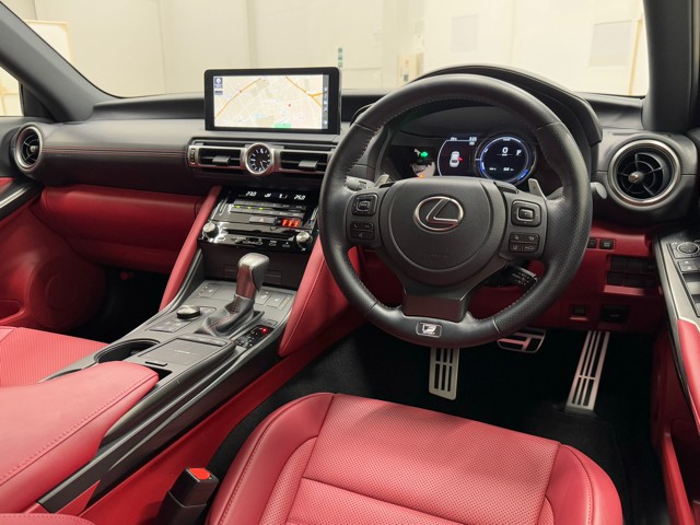 レクサス IS300h F SPORT