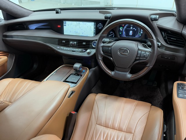 レクサス LS500h EXECTIVE