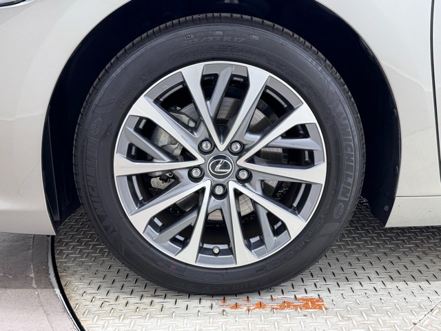 レクサス ES300h