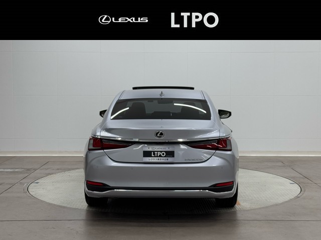 レクサス ES300h バージョンL